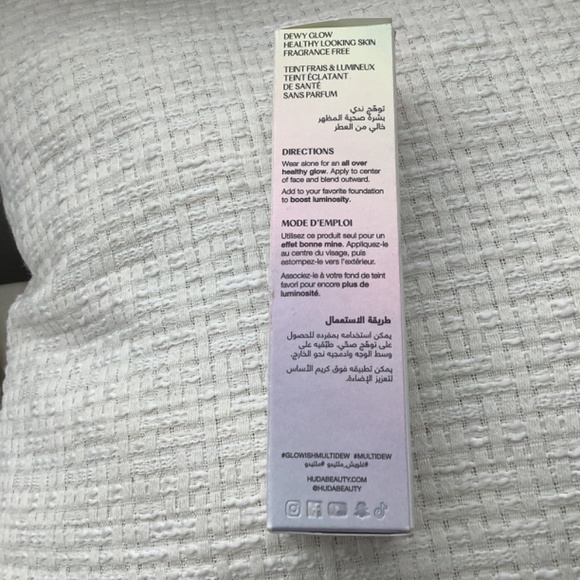 Glowish Skin Tint-foundation - Picture 2 of 7